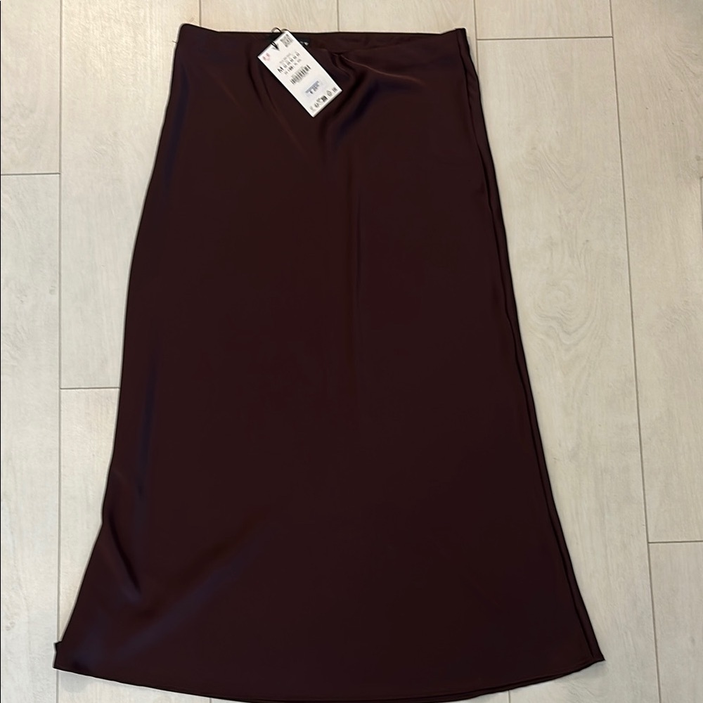 Satin midi-skirt